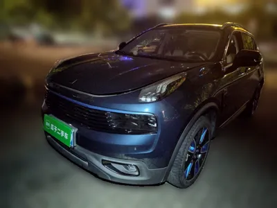 Lynk & Co 01