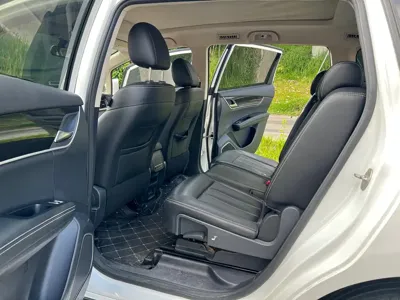 BYD MAX