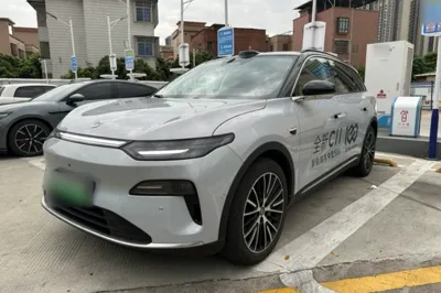 Leapmotor C11