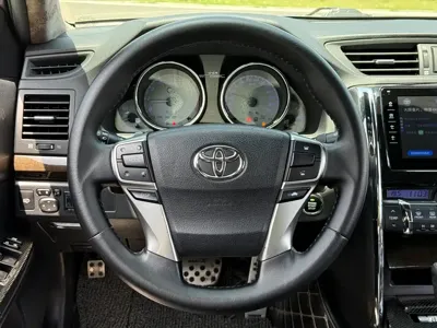 Toyota Reiz