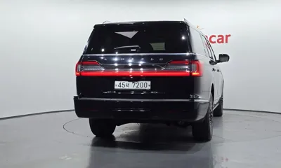 Lincoln Navigator