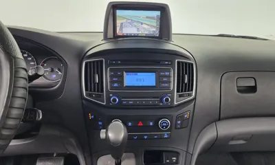 Hyundai Starex