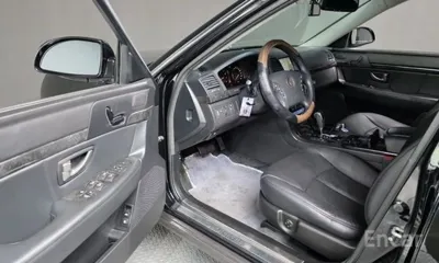 Kia Opirus