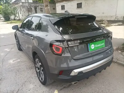 Lynk & Co 02