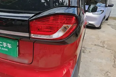 Baojun E100