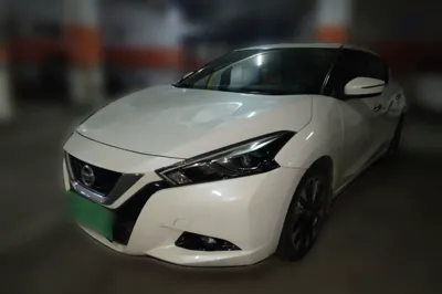 Nissan Lannia