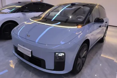 Li Auto Li Auto i8