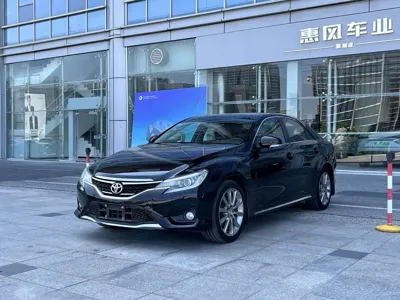 Toyota Reiz