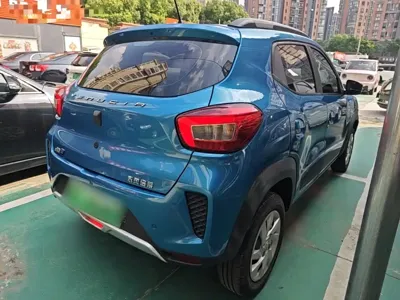 Venucia e30