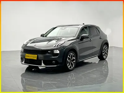 Lynk & Co 02