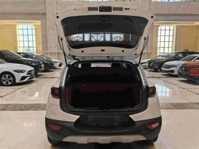 Kia KX1