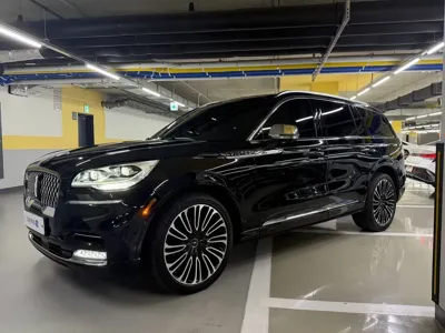 Lincoln Aviator