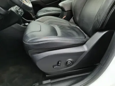 Jeep Cherokee (Import)