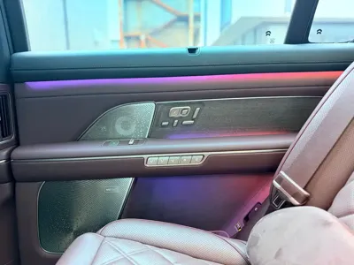 Nio ES8