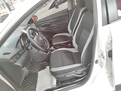 Toyota Yaris L
