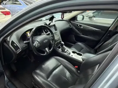 Infiniti Q50L