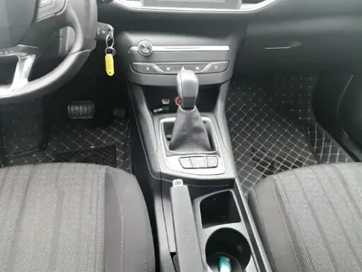 Peugeot 308S