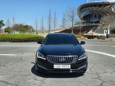 Hyundai Aslan