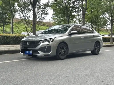 Peugeot 408