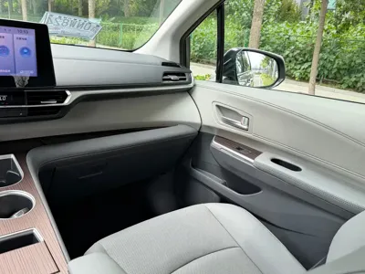 Toyota Granvia