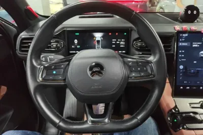 Nio EC6