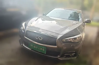 Infiniti Q50L