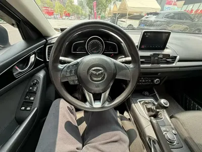 Mazda 3 Axela
