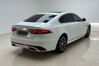 Jaguar XFL