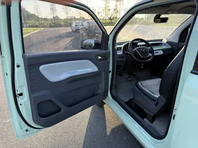 Wuling MINIEV