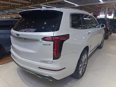 Cadillac XT6