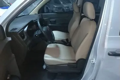 Wuling Hongguang V