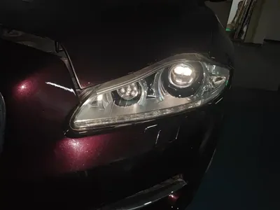 Jaguar XJ