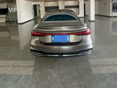 Audi A7L