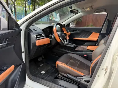 BYD e2