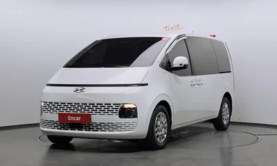 Hyundai Staria