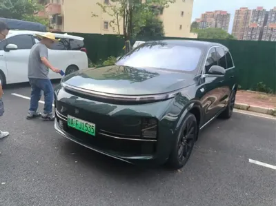 Li Auto Li L8