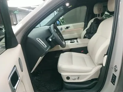 Li Auto L6