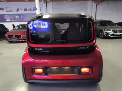 Baojun E300
