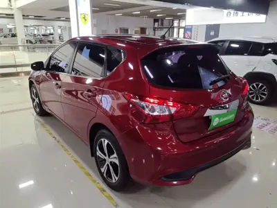 Nissan Tiida