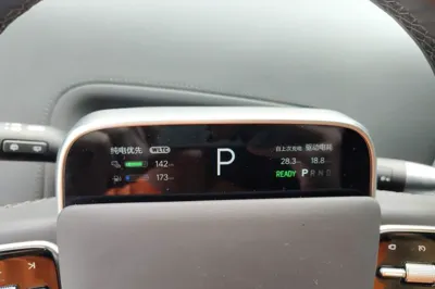 Li Auto L7