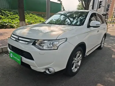 Mitsubishi Outlander (Import)
