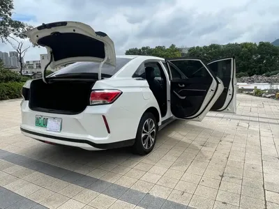 Venucia D60 EV