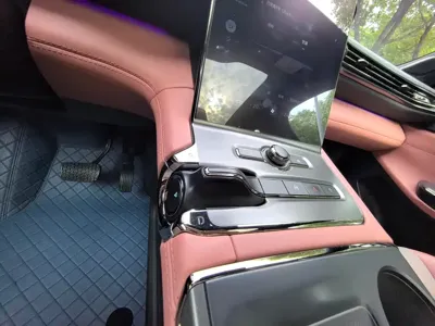 Nio EC6