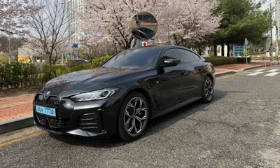 BMW i4