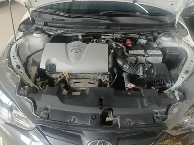 Toyota Yaris L