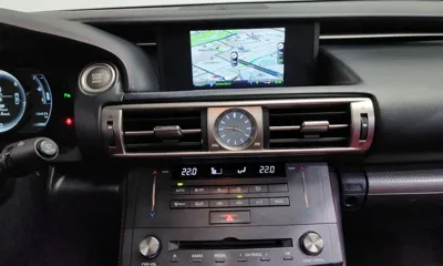Lexus IS