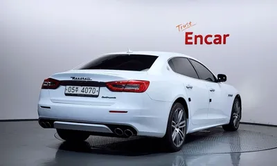 Maserati Quattroporte