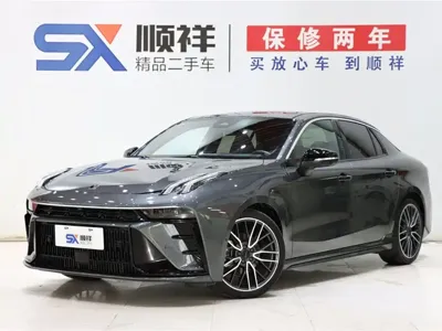 Lynk & Co 03