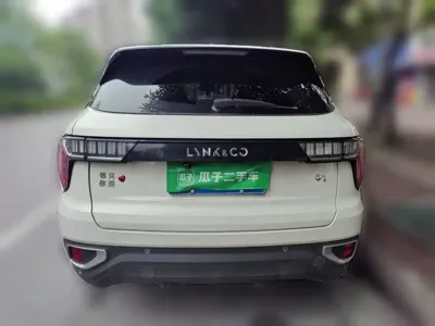Lynk & Co 01