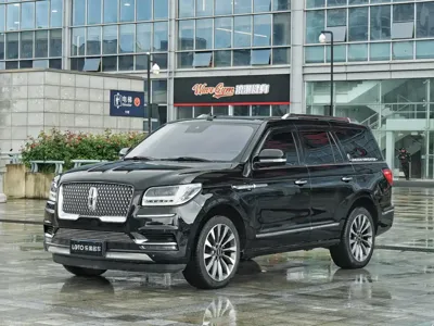 Lincoln Navigator